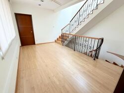 Phillips Avenue (D19), Semi-Detached #574217271